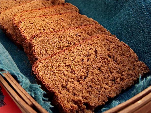 Pumpernickel Onion Bread ( Breadmaker 1 1/2 Lb. Loaf). Photo by PaulaG