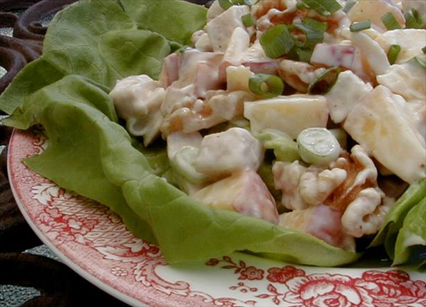 Chicken Salad With Peaches and Walnuts. Photo by ms_bold