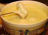 Cheddar, Crab and Wine Fondue