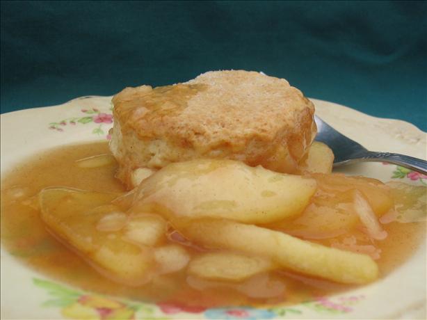Apple Cobbler With Sweet Biscuit Crust. Photo by Charmie777