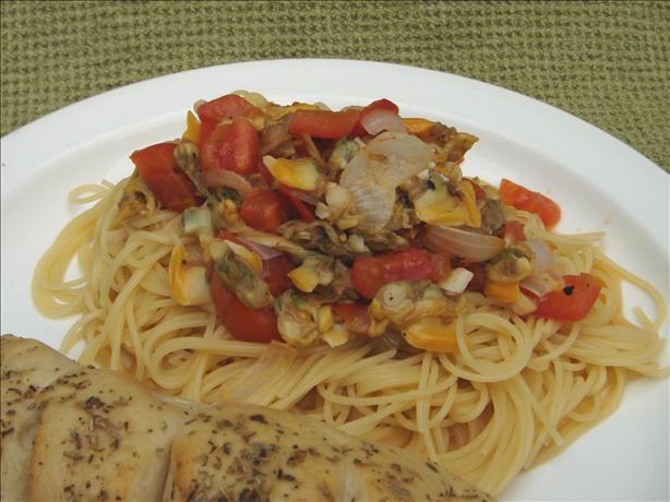 Clams With Angel Hair Pasta. Photo by Hadice