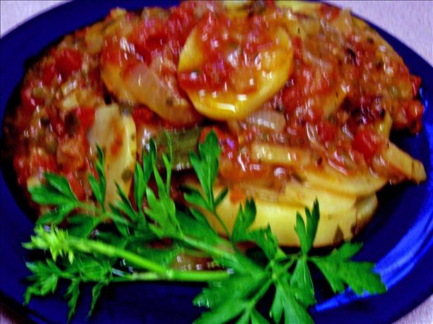 Easy Greek Potatoes Yachni. Photo by Rita~