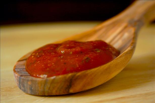 Easy Pizza Sauce. Photo by GaylaJ
