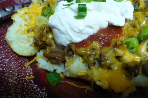 Taco Baked Potatoes. Photo by megs_