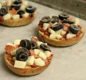 Pizza Bagels